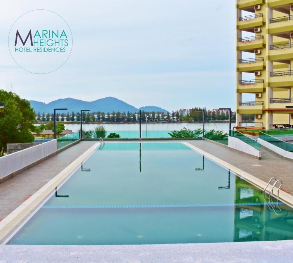 Marina Heights Hotel Residences ルムット エクステリア 写真