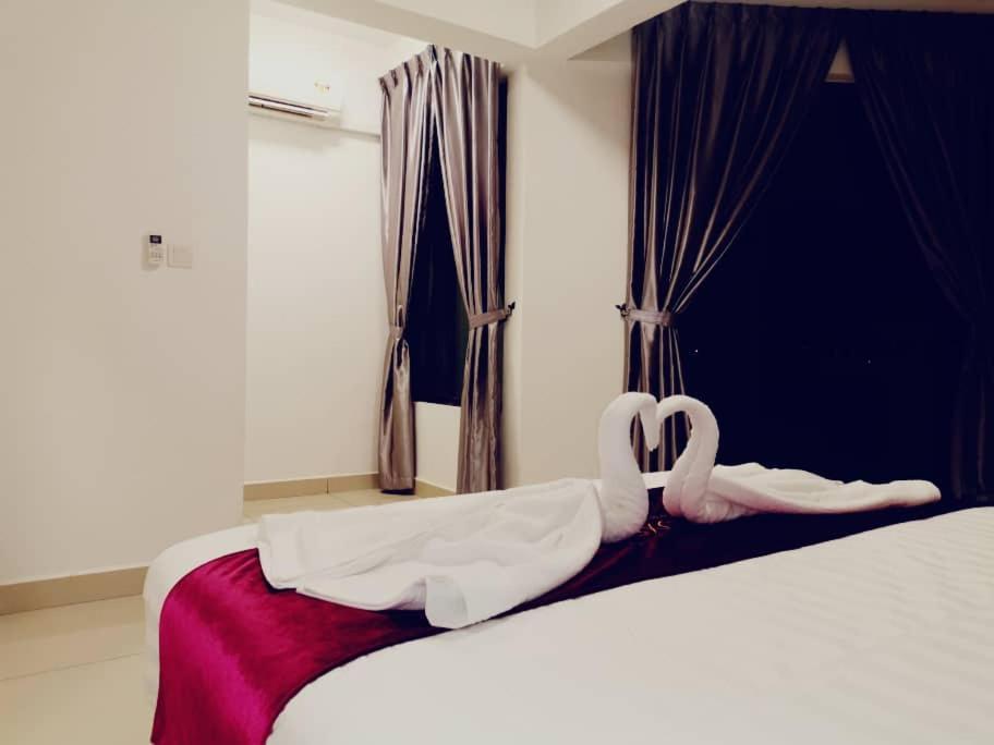 Marina Heights Hotel Residences ルムット エクステリア 写真