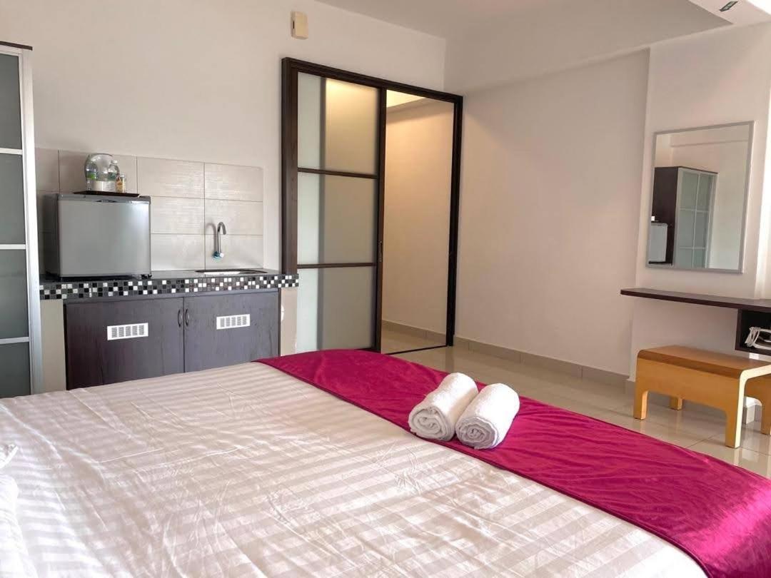 Marina Heights Hotel Residences ルムット エクステリア 写真
